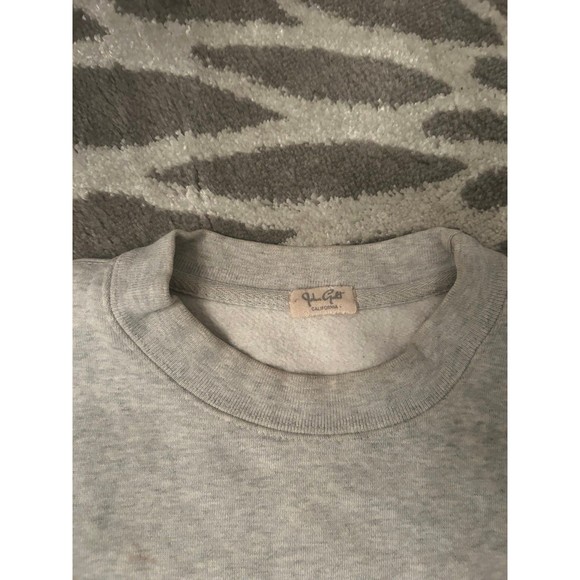Brandy Melville John Galt Cropped Gray Army Crewneck - Picture 3 of 3